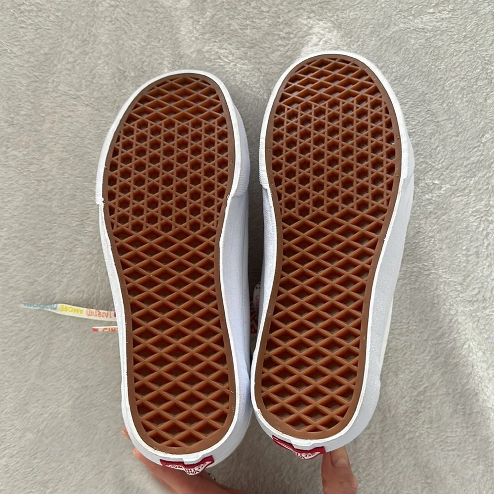 Vans Old Skool Pride Sneakers - Picture 5 of 13